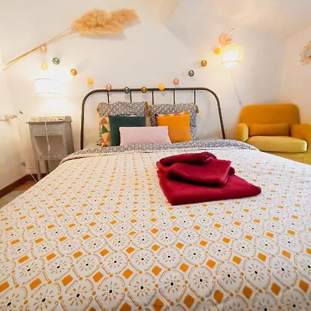 Maisonnette Dans Les Faubourgs De Collioure * Collioure